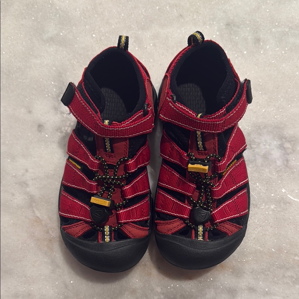 Size 13 Kids Newport H2 Keens
